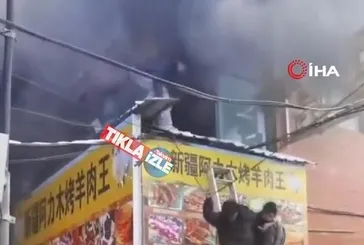 ▶️ Çin'de onlarca kişinin hayatını kaybettiği yangın anı kamerada I Video