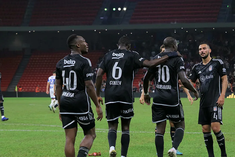 Temsilcilerimiz 4'te 4 yaptı! UEFA ülke puanı uçtu - 3