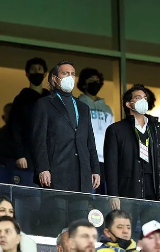 Fenerbahçe-Yeni Malatyaspor maçı sonrası Ali Koç'a tepkiler dinmiyor: Getiremezse koşarak kaçacak