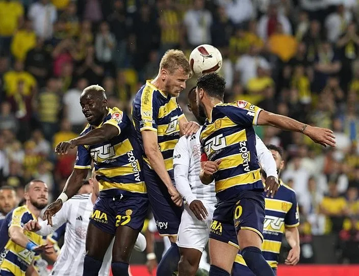 Beşiktaş Türkiye Kupası Yarı Final maçında A.Gücü ile berabere kaldı