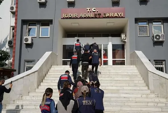 Iğdır'da 13 polisin şehit olduğu bombalı saldırıyla ilgili 3 şüpheli tutuklandı! DEM'li İl Başkanı'nın rolü ortaya çıktı-2