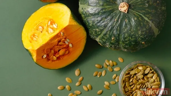 Küçük ama etkisi büyük! Kabak çekirdeği yediğinizde vücudunuzda neler değişiyor? Uzmanlar 5 şaşırtıcı etkiyi açıkladı - 5