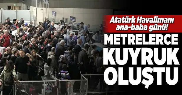 Atatürk Havalimanı'nda metrelerce kuyruk oluştu