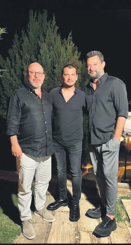 atvnin-sevilen-programi-kim-milyoner-olmak-isterde-saskina-ceviren-olay-1656183162468.jpg ATV'nin sevilen programı 'Kim Milyoner Olmak İster'de şaşkına çeviren olay!-3