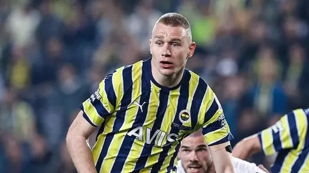 fenerbahce-attila-szalainin-transferi-konusunda-hoffenheim-ile-gorusmelere-baslandigini-acikladi-1690209336889.jpeg