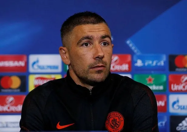 Zanka Fenerbahçe'de Kolarov yolda! Kolarov her an KAP'a bildirilebilir... - 3