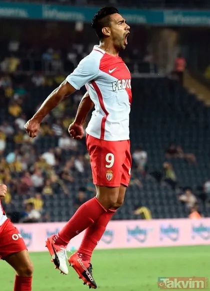 Galatasaray’ın transfer gündeminde olan Radamel Falcao, Monaco’nun kamp kadrosuna alınmadı