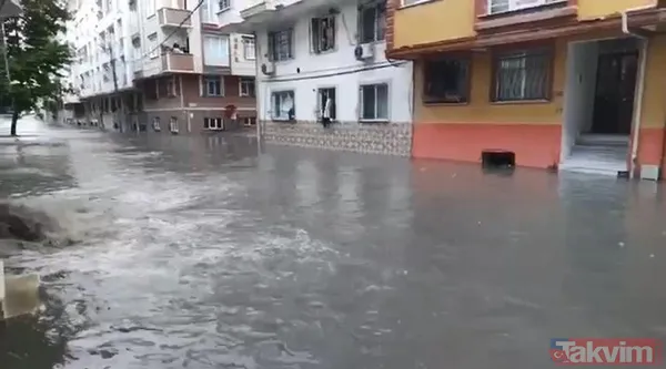 İstanbul'da yine aynı manzara! Yağmur yağdı Esenyurt yine sular altında! İBB ise piyasada yok! 2 kişi sele kapıldı - 7