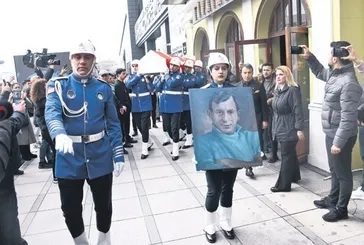 İzzet Günay törende fenalaştı