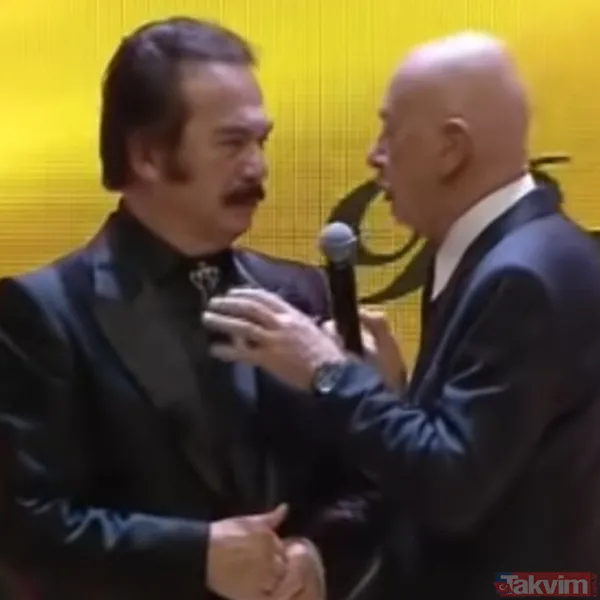 Erkan Yolaç’ın ünlülerle gülümseten anları! Gülben Ergen’i ekranla tanıştırıp Orhan Gencebay’ı fena sıkıştırdı: Şivesi bile değişti! - 20