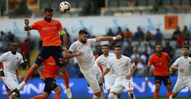 Medipol Başakşehirden Antalyaspora 4 gol!