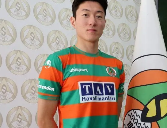 Ui-Jo Hwag’tan yeni imza