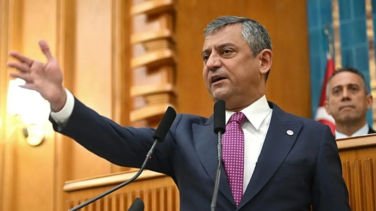 Özgür Özel Le Figaro’da Türkiye’yi eleştirdi: İmamoğlu dosyasını gündeme taşıdı, Avrupa’ya Ankara’ya karşı tutum çağrısı yaptı-8