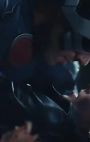 Karanlığın ortasına hilal gibi yükselen kahraman! Atv'de yayınlanacak Türk süper kahraman dizisi 'Akıncı' bomba gibi geliyor