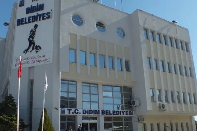 Didim belediye binası icradan satılık