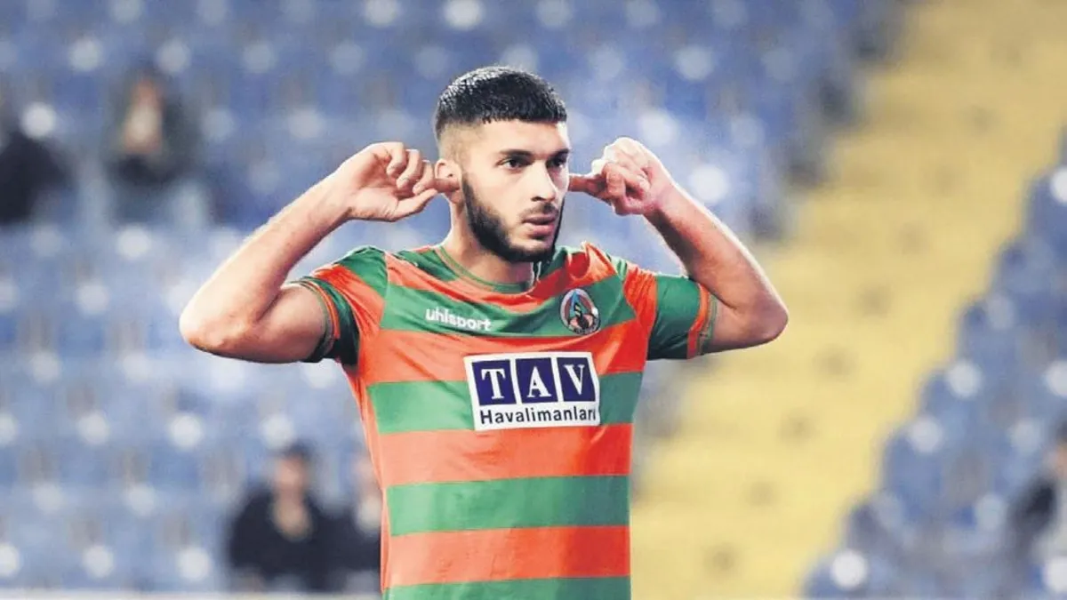 Oğuz Aydın’a Ajax kancası