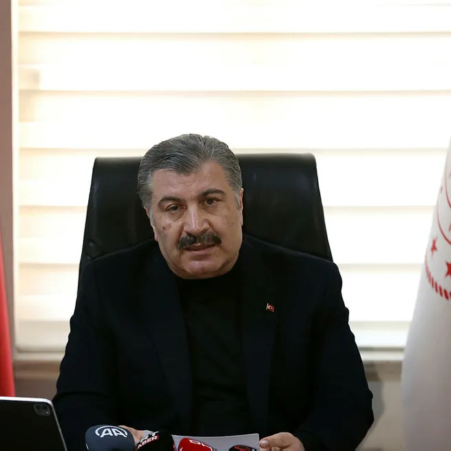 Son dakika: Bakan Koca: Deprem bölgesinde halk sağlığını tehdit edecek bir durum saptanmamıştır