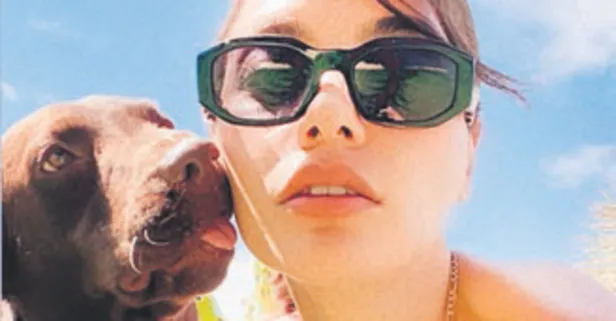 Hazal Filiz Küçükköse'den köpeği Mia ile selfie