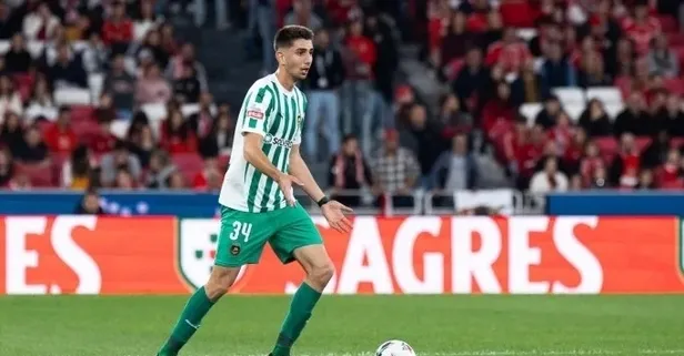 Demir Ege Tıknaz ayın futbolcusu seçildi