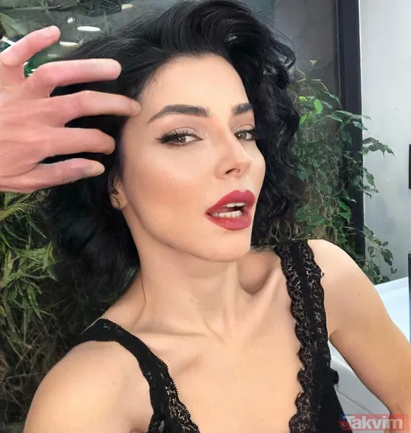 Merve Boluğur en doğal haliyle paylaştı! Tulumunun fermuarını açarak dekolte veren Merve’nin sütyensiz pozu çok konuşuldu - 6