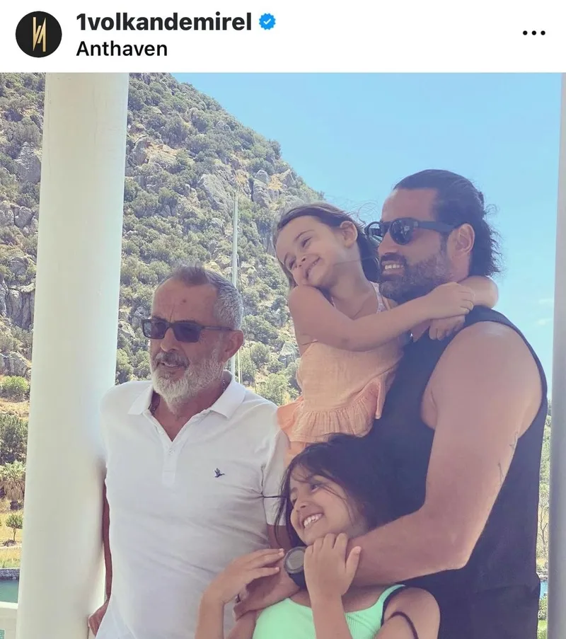 eski-milli-kaleci-ve-teknik-direktor-volkan-demirelin-babasi-hayatini-kaybetti-1719343221505.jpg Volkan Demirel’in acı günü! Babası Ali Hacı Demirel hayatını kaybetti-3