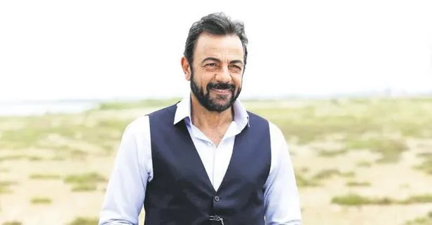 Kerem Alışık’tan dayısı Attila İlhan’a saygı duruşu