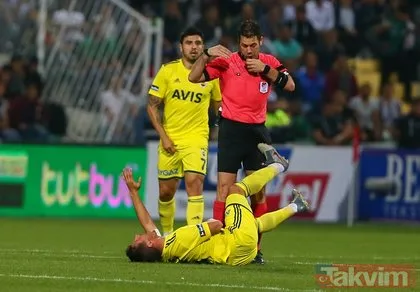 Fenerbahçe’nin 3 puanla döndüğü Denizlispor deplasmanına Emre Belözoğlu damgası