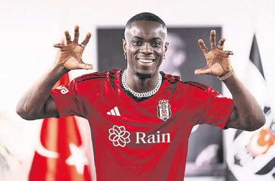 İtalyan yıldız Mario Balotelli’den övgü yağmuru: "Türkiye Ligi İtalya’dan daha iyi"-8