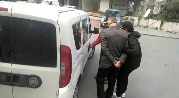 istanbulda-akilalmaz-soygun-plani-bankanin-kiralik-kasa-bolumunde-yakalandi-1619164048995.jpg İstanbul'da akılalmaz soygun planı! Bankanın kiralık kasa bölümünde yakalandı-5