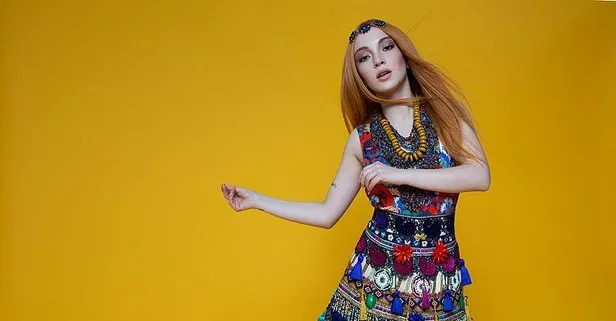 Ece Seçkin dünyaca ünlü İspanyol şarkıcı Enrique Iglesias ile düet yaptı