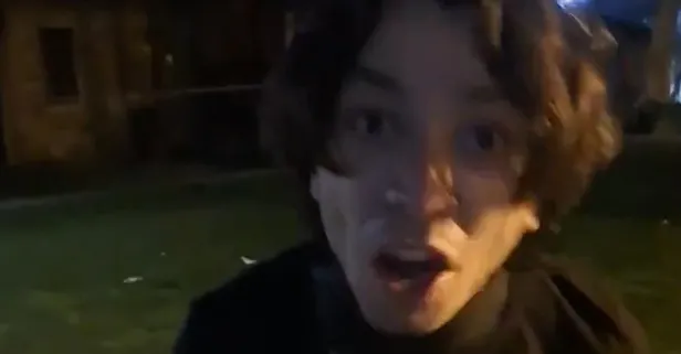 Saraçhane’de bir skandal daha: Polise taş atmaya zorladı! Kameraya kaydedince hakaret etti