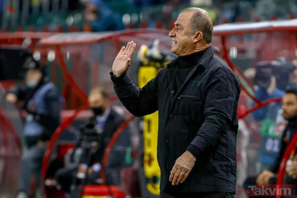 Fatih Terim eleştiri oklarının hedefinde: Galatasaray'ın ligden sonra kupada da havlu atması taraftarları çileden çıkardı! - 5