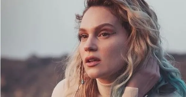 Masumlar Apartmanı'nın İnci'si Farah Zeynep Abdullah kavganın ortasında kaldı apar topar hastaneye kaldırıldı! Parmağı...-2