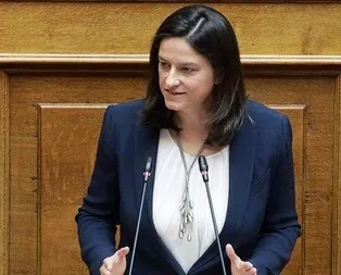 Yunanistan Milli Eğitim Bakanı Niki Kerameosun koronavirüs testi pozitif çıktı