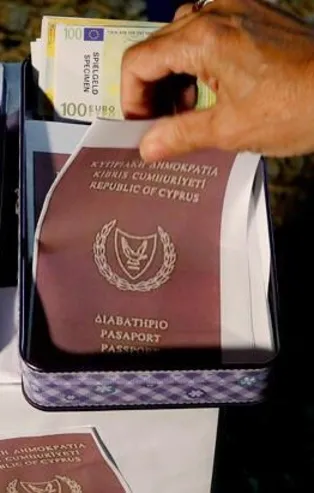 Son dakika: Güney Kıbrıs'ta altın pasaport yolsuzluğu istifa getirdi