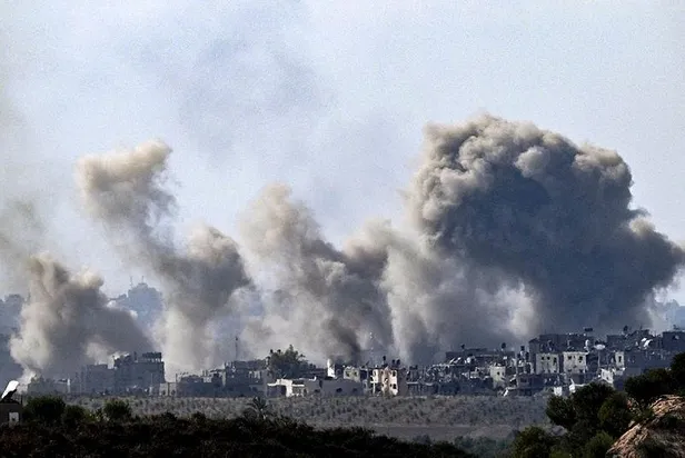 CANLI TAKİP | Gazze'de insanlık ölüyor! Süre bitti bombardıman başladı... İşgalci İsrail katliam yapıyor!-10