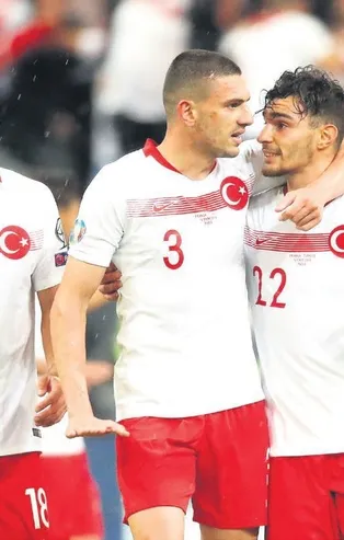 Trabzonspor'dan Kaan Ayhan hamlesi