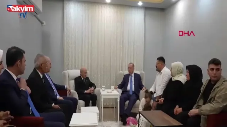 Başkan Erdoğan depremzede aileyi ziyaret etti