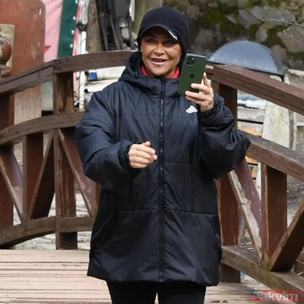 Hülya Avşar bikini sezonunu açtı pozları olay! "Z kuşağı beni yakalasın" demişti görenler dönüp bir daha baktı: "Cazibeli kadın..." - 26