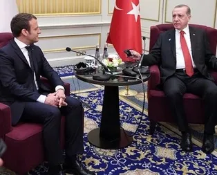 Macron o gazeteci kılıklı ajan için aramış
