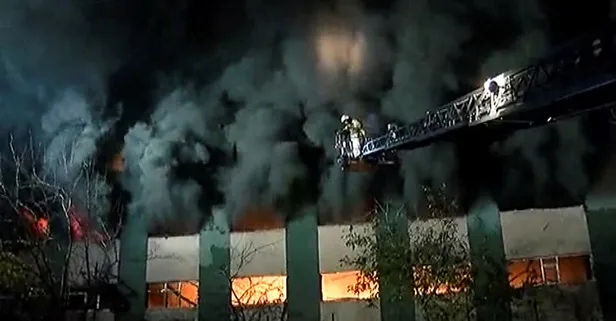 Son dakika: İstanbul Maltepe'de plastik fabrikasında yangın çıktı