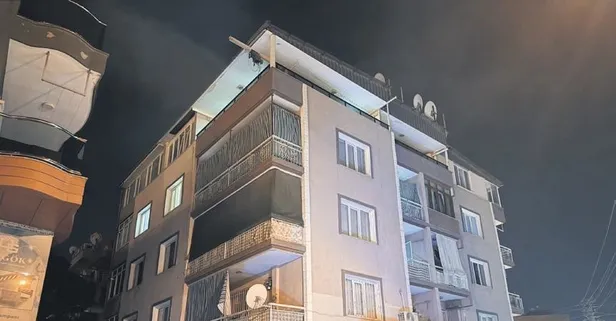 İzmir’de tüyler ürperten olay: Bipolar bozukluğu olan adam eşini öldürüp intihar etti