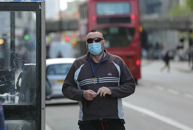 Son dakika: İngiltere'de Kovid-19'dan ölenlerin sayısı 28 bin 131'e yükseldi-4