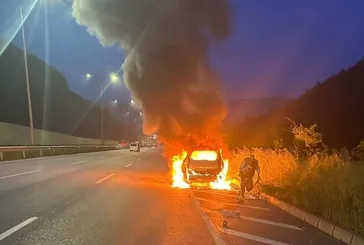 Samsun’da bayram yolculuğu kabusa döndü: Otomobille birlikte kurban parası ve altınlar da kül oldu