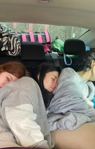 Türk öğrenciler cehennemden böyle kaçtı! Ukrayna'dan Türkiye'ye 60 saatlik zorlu yolculuk