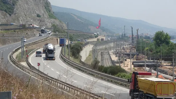 kocaeliye-giris-cikislar-yasak-mi-kocaeli-arac-giris-cikisi-yasak-mi-oldu-valilikten-aciklama-1592063142577.jpg Hangi illerde giriş çıkış yasağı var? Araç giriş çıkışı yasak mı? Kırklareli, Edirne, Kocaeli, Sakarya giriş çıkışlar yasak mı?-1