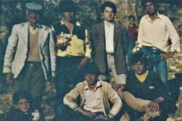 Öğrencisi 32 yıl sonra şehit öğretmenin ablasına ulaştı: Hiç unutmadık öğretmenim