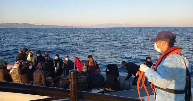 İzmir açıklarında Yunanistan’ın ittiği 131 düzensiz göçmen kurtarıldı