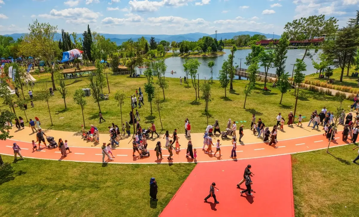 izmite-damga-vuran-donusum-fuarpark-1782483202533.jpeg İzmit’e damga vuran dönüşüm: FuarPark-4
