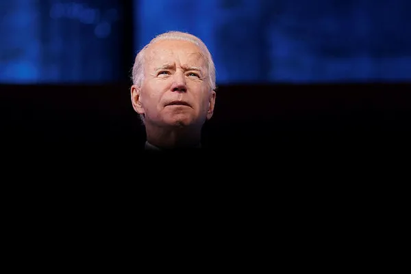 abdde-joe-bidenin-ilk-emirleri-aciklandi-donald-trumpin-uyguladigi-butun-politikalari-degistirecek-1610907267866.jpg